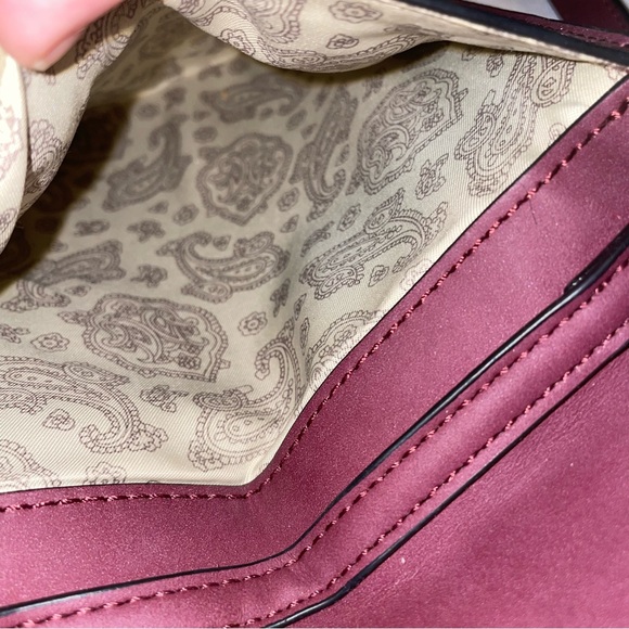 Simply Noelle Chic Plum Crossbody Bag with Tassel - Picture 4 of 6